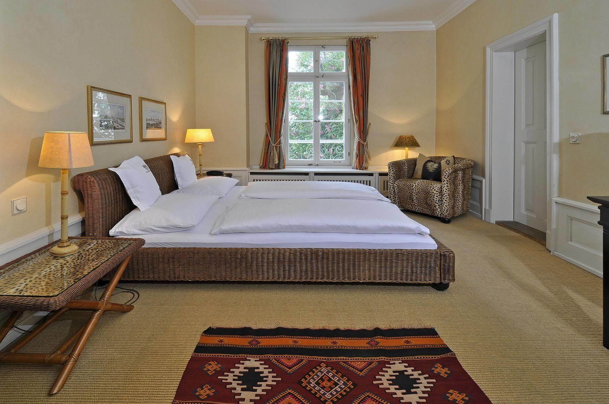 Herrenhaus Von Loew บัดเนาไฮม์ ภายนอก รูปภาพ