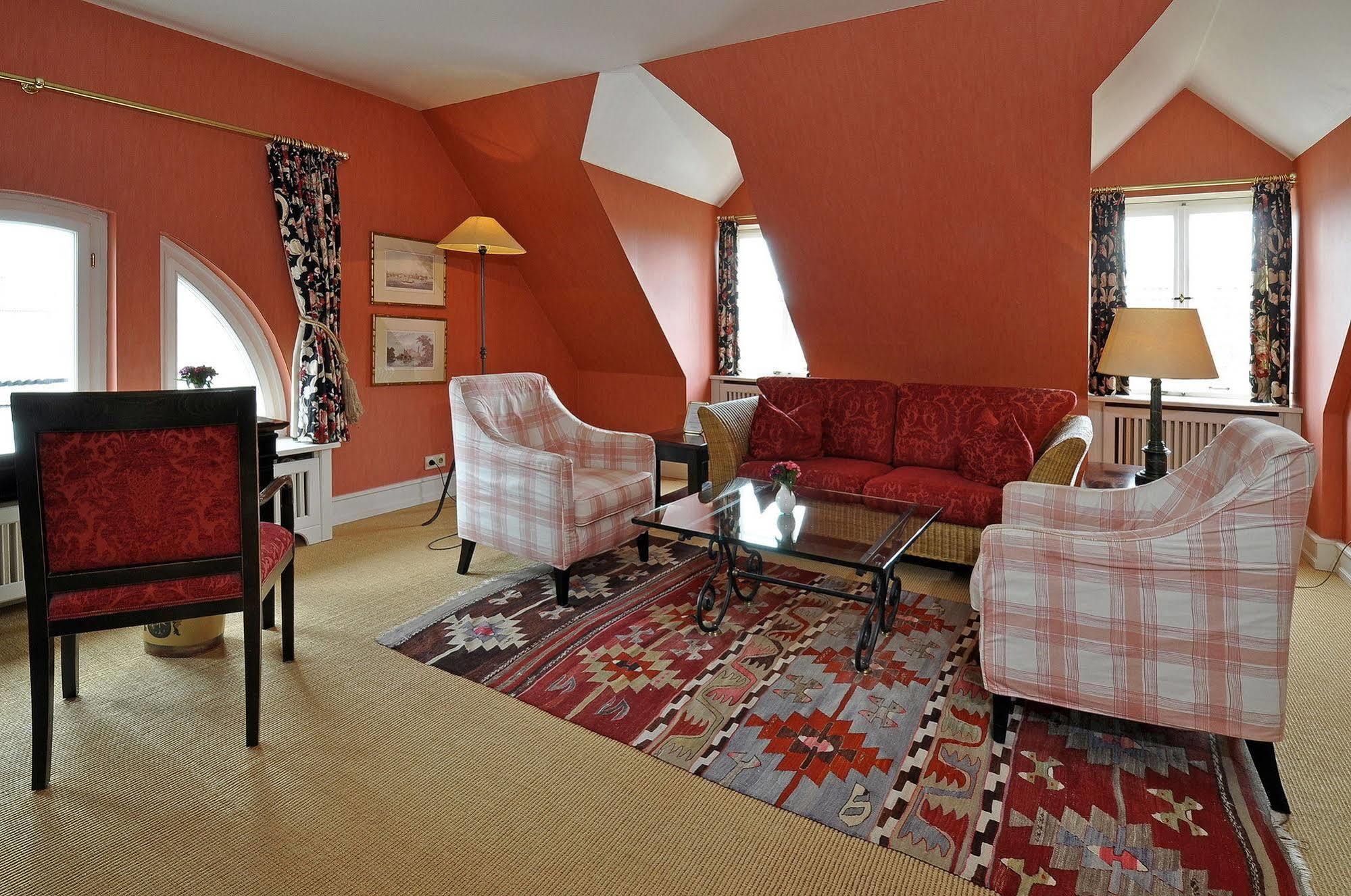 Herrenhaus Von Loew บัดเนาไฮม์ ภายนอก รูปภาพ